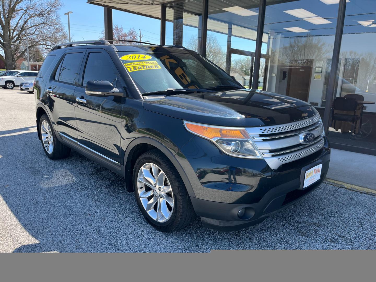 2014 Tuxedo Black Metallic Ford Explorer XLT 4WD (1FM5K8D83EG) with an 3.5L V6 DOHC 24V engine, 6-Speed Automatic transmission, located at 1633 W Kimberly, Davenport, IA, 52806, (563) 323-5341, 41.559456, -90.598732 - Photo#1